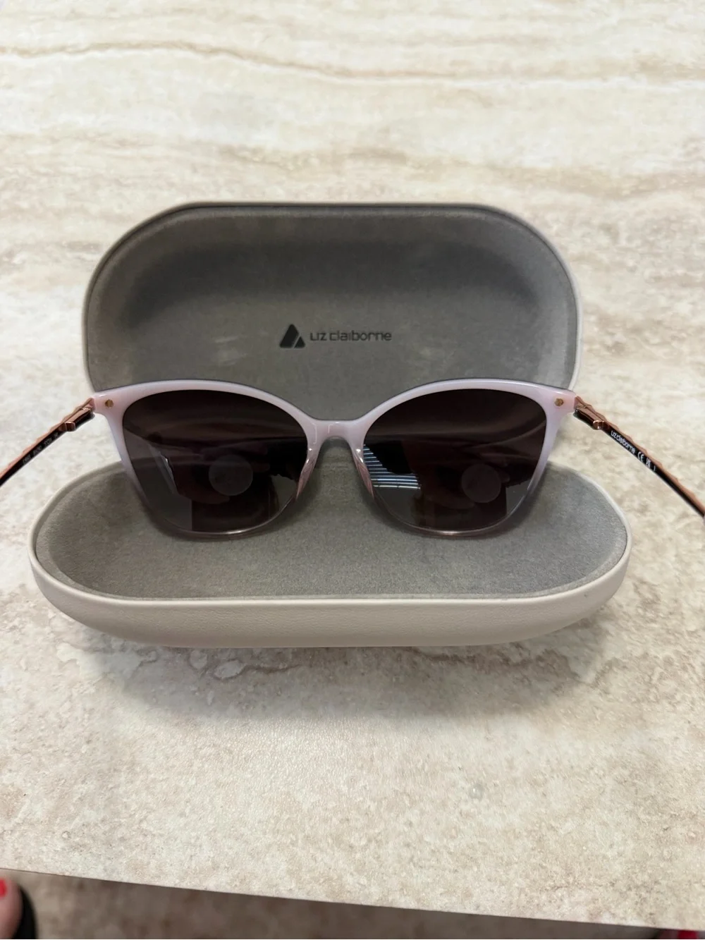 Liz Claiborne Cat-Eye Sunglasses Like New